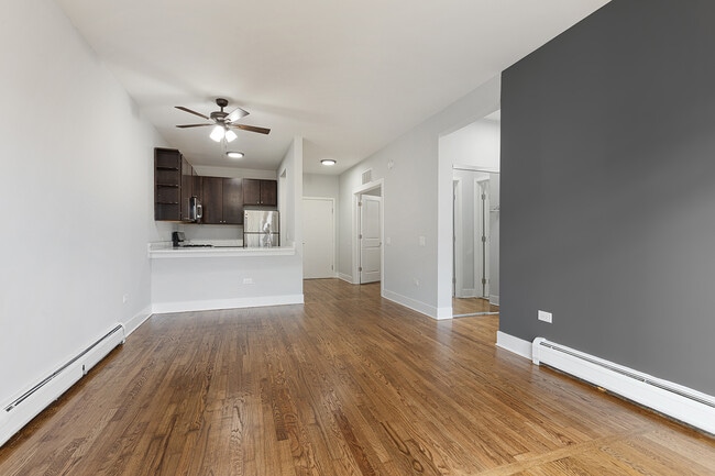 Photo - 1625 W Howard St Unit 212