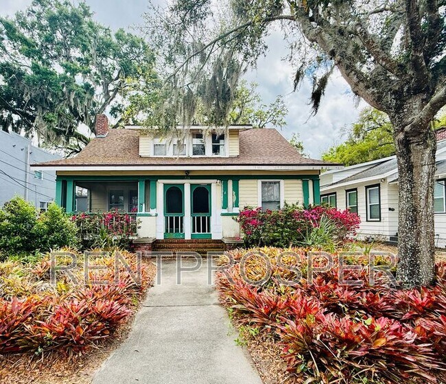 Building Photo - 728 Arlington St Unit C