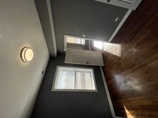 Photo - 5354 S Wells St