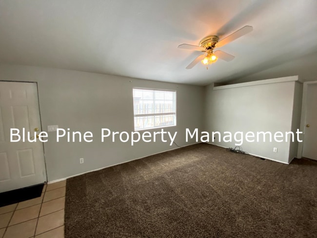 Photo - 705 Eve Dr