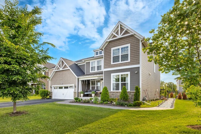 PARADISE IN PLAINFIELD's NORTHPOINTE - PARADISE IN PLAINFIELD's NORTHPOINTE House