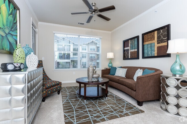 2BR,2BA-1052SF