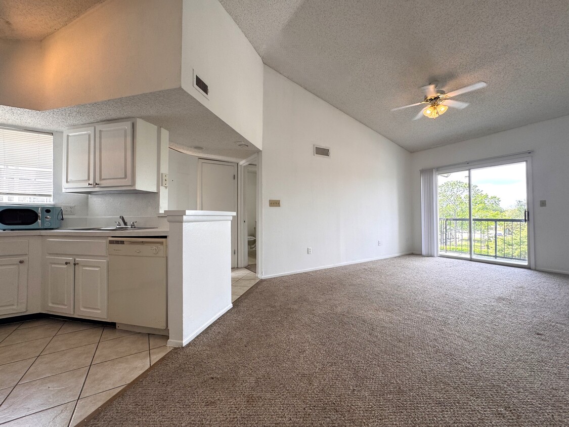 Photo - 1932 Lake Atriums Cir (Orlando, FL)