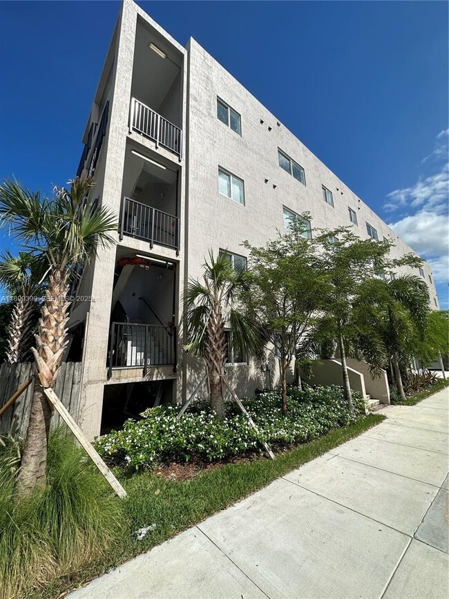 Photo - 2311 NW 22nd Ave Unit 206