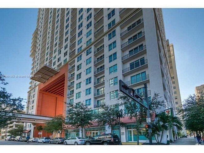 Building Photo - 133 NE 2nd Ave Unit 2719 Rental