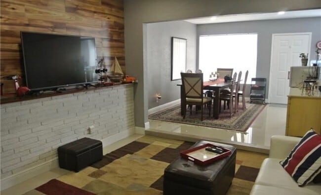 Photo - 1308 SE 1st Terrace