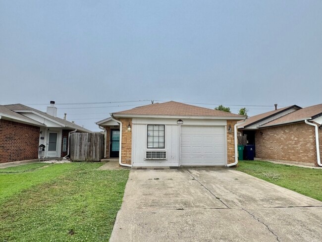 Building Photo - 1416 SW 96th St