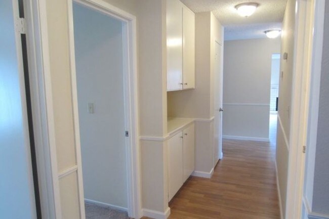 Photo - 200 Sunrise Way