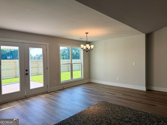232 Lake Meadows Dr