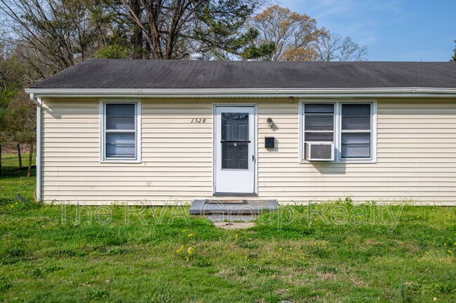 Building Photo - 1528 Lincoln St