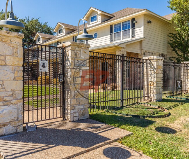 Photo - 2007 S 15th St