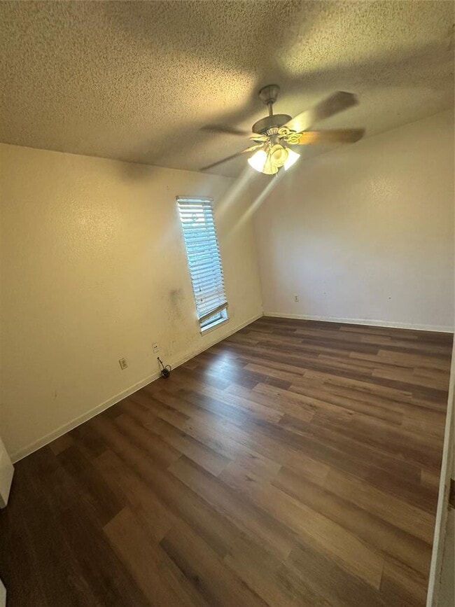 Photo - 11205 Selma Dr