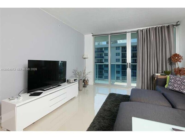 Photo - 7501 E Treasure Dr Unit 8C