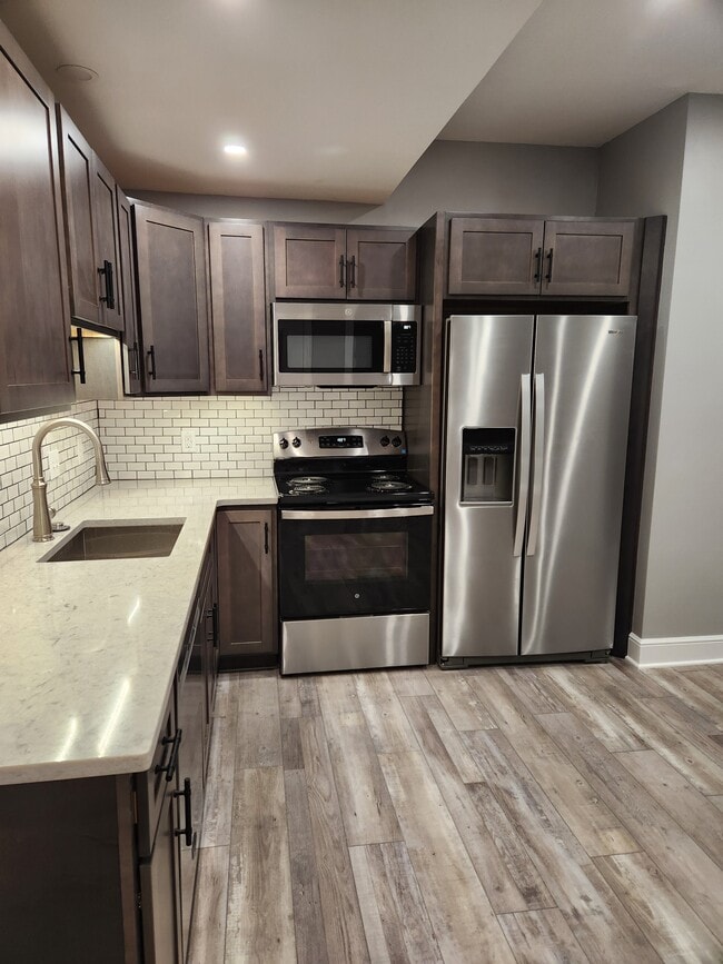 Building Photo - 13487 Cleveland Ave NW Unit C