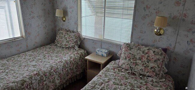 Photo - 5707 E 32nd St