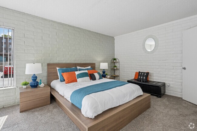1BR, 1BA - 720SF - Bedroom