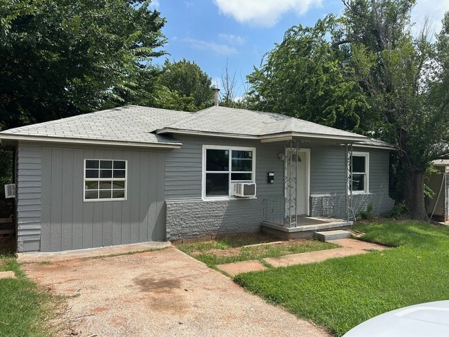 Photo - Charming 3 bedroom, 1 bathroom home