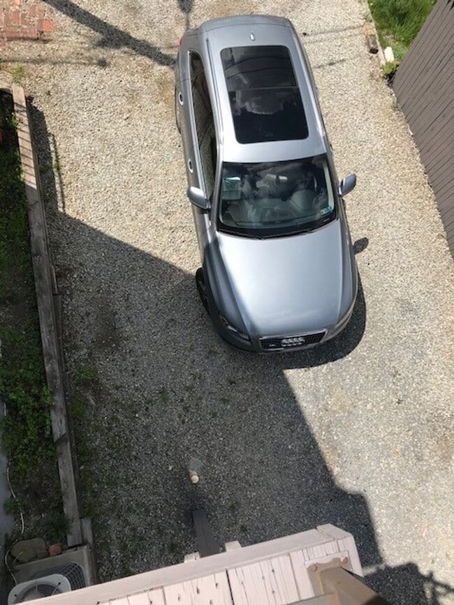 Photo - Southside Slopes - Amazing views of Downtown - Off-street parking