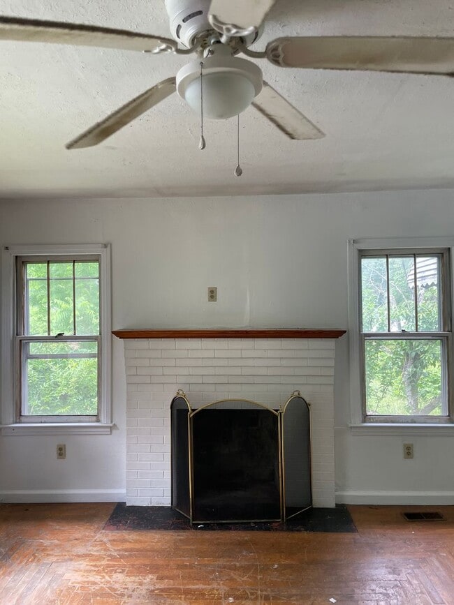 Photo - Cute Bungalow in Charleston