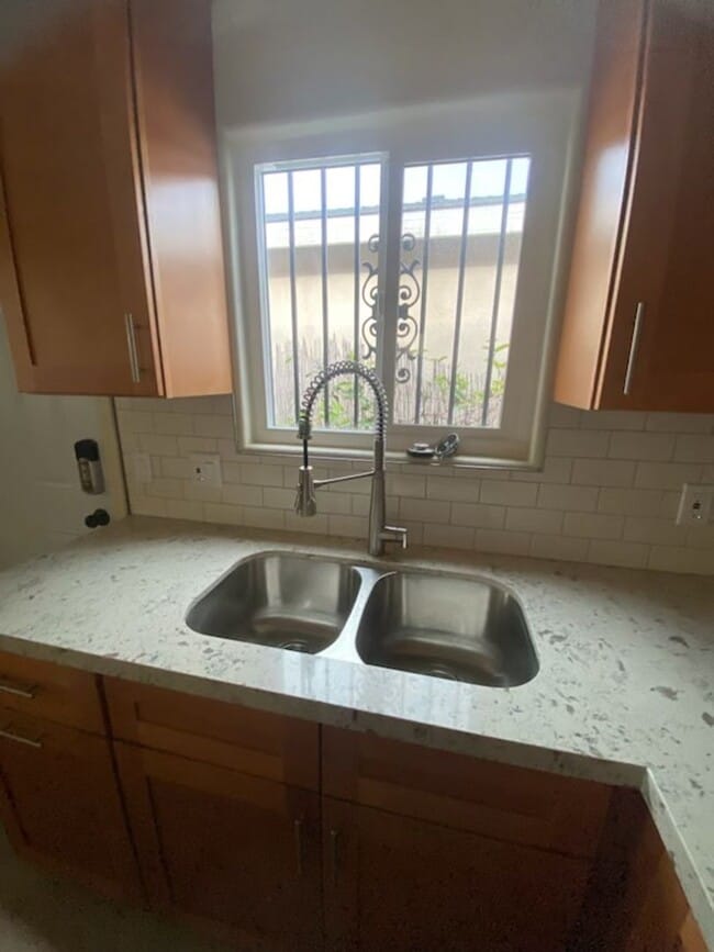 Photo - 4bd 2 ba House Available For Rent