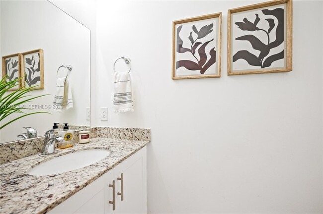 Photo - 445 Conservation Dr