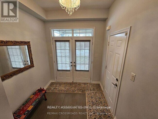 Photo - 35 Cutts Cres