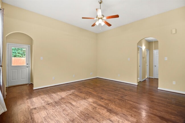 Photo - 12806 Pecan Shores Dr