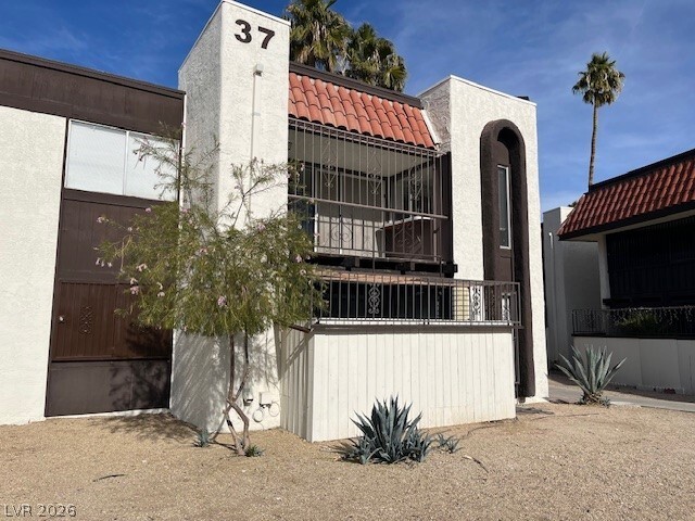 Building Photo - 1405 E Vegas Valley Dr Unit 373