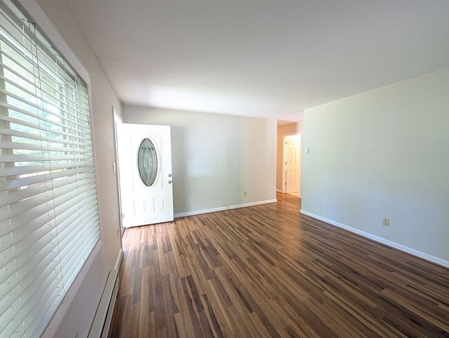 Photo - Arden Rental - Royal Pines Area