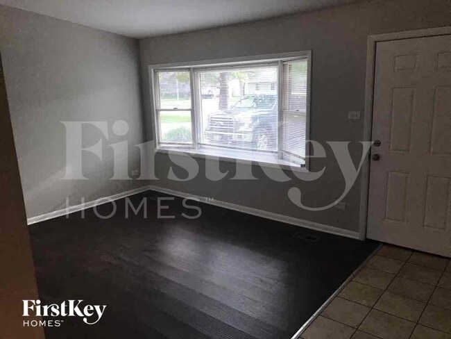 931 Central Ave