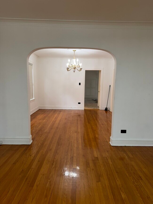 Photo - 3010 N Linder Ave