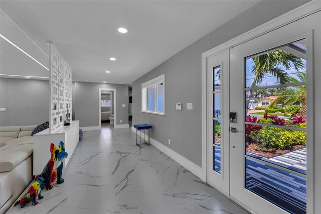 Photo - 2720 NE 7th St