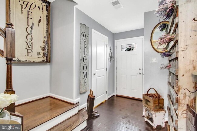 Photo - 927 Brechin Ln Townhome