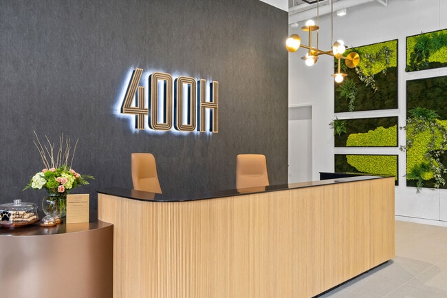 400H apartments — community photo
