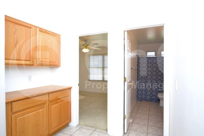 Photo - 9634 E Irwin Ave