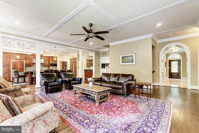 9909 Avenel Farm Dr