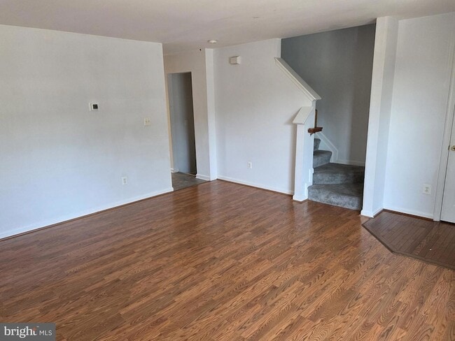 Photo - 404 Pendleton Ln