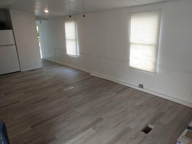 Photo - 7960 Reynolda Rd