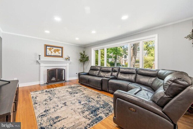Photo - 3604 Husted Dr