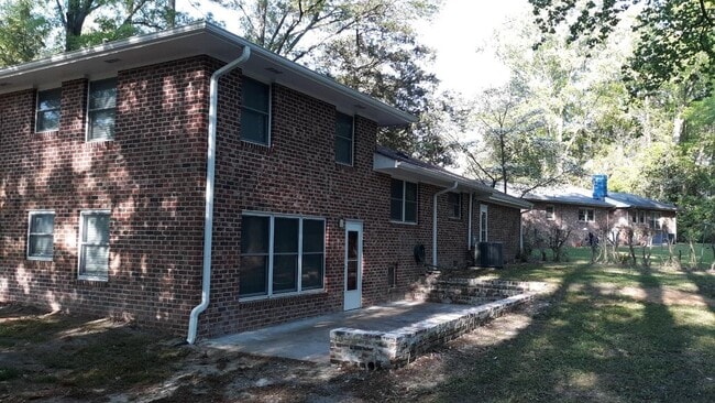 Photo - 312 Harvey Cir