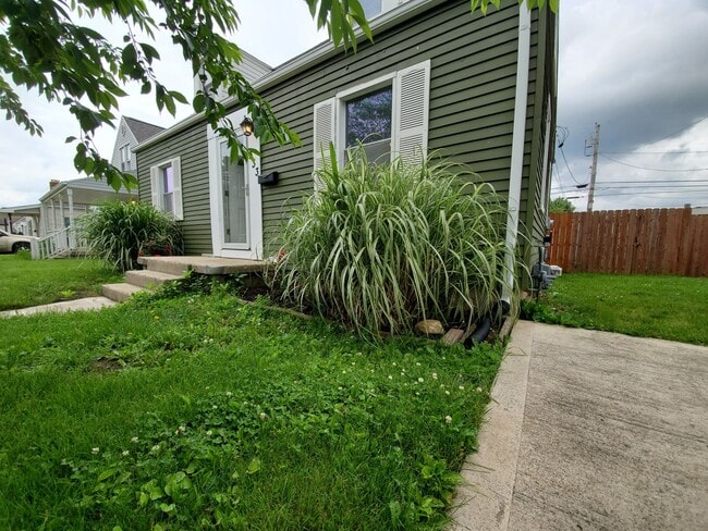 Photo - 4 Bedroom 1 Bath Home