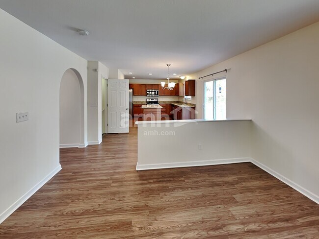 Photo - 320 Abbey Ave