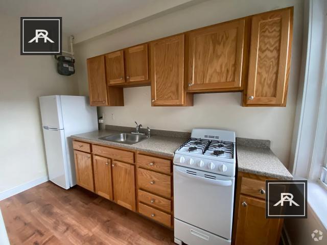 Building Photo - 1 bedroom in Allston MA 02134 Unit 6 Rental