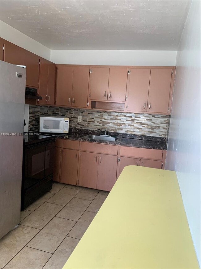 Photo - 4501 SW 25th St