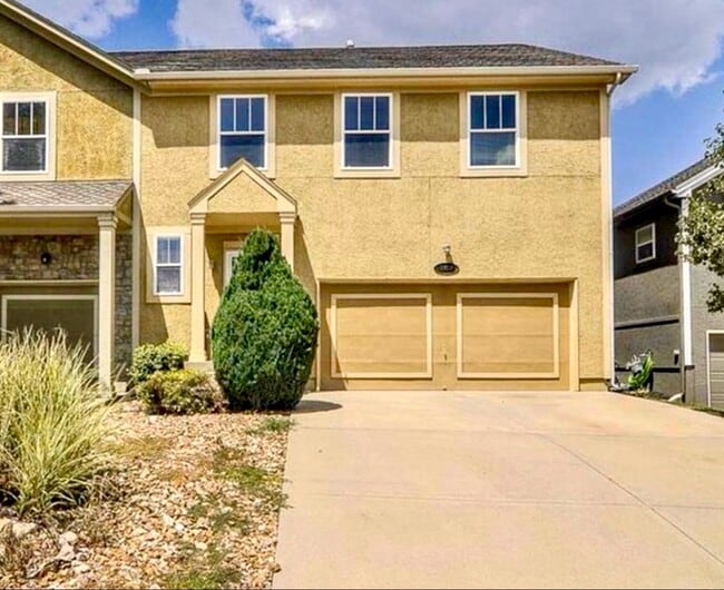 Photo - 1938 W Surrey St