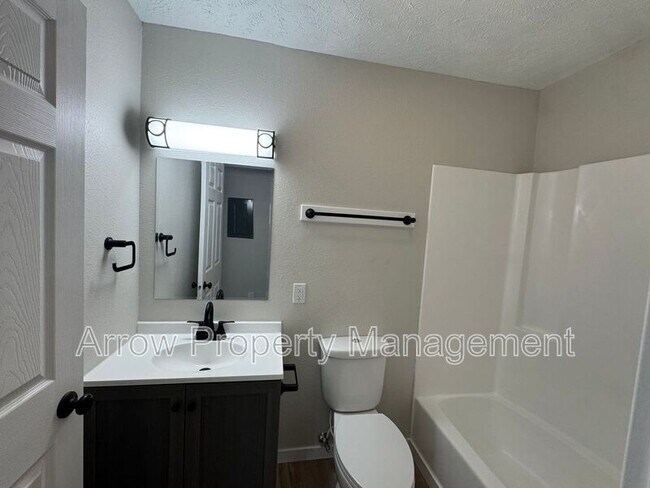 Photo - 610 S 7th St