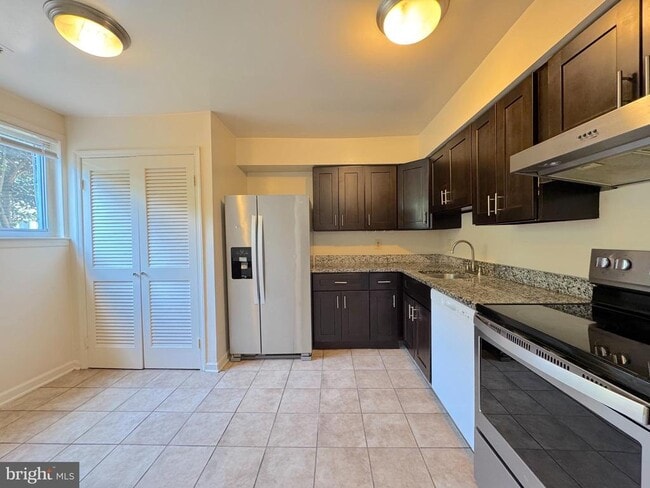 Photo - 4675 Logsdon Dr