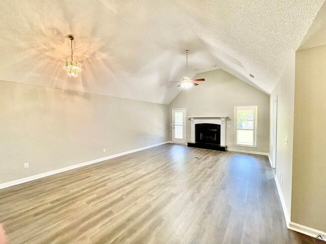 Photo - 213 Bayside Dr