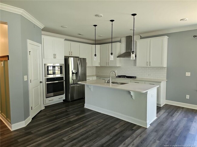 Photo - 244 Chateau Wy