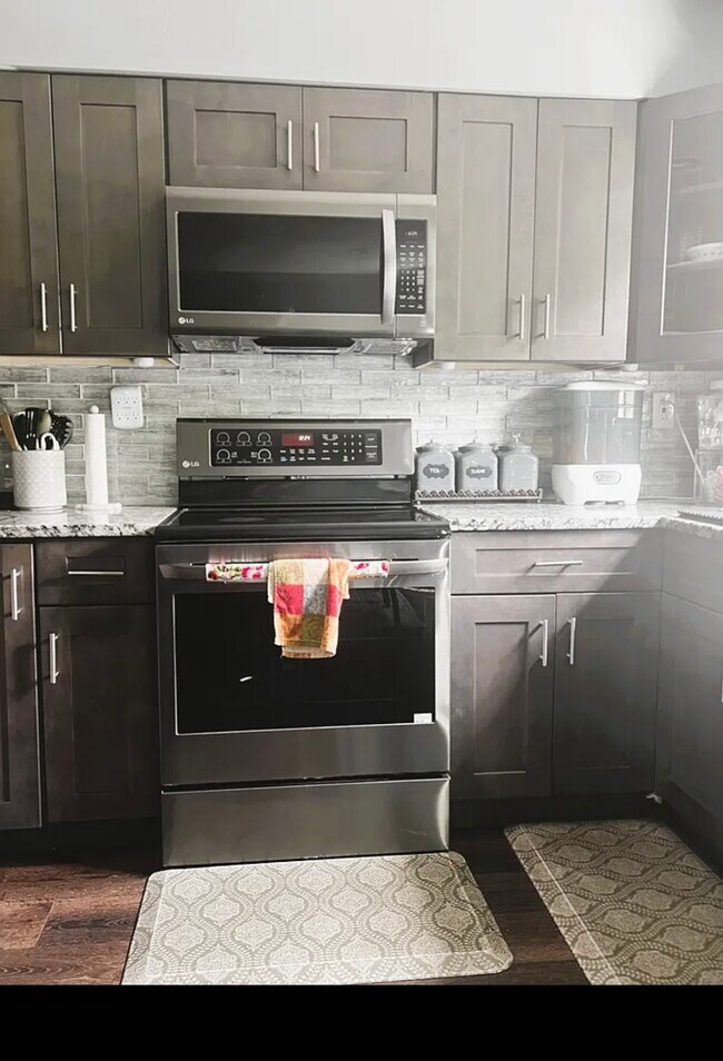 Photo - 1623 Winding Brook Way Townhome